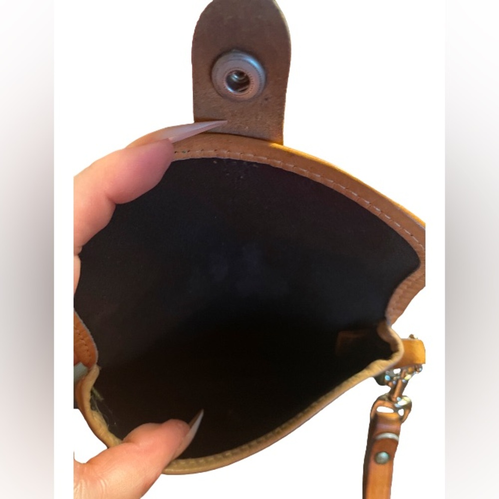 🐝 Dooney & Bourke Limited Edition Vintage Bumble Bee Wristlet Black Heart Charm - Picture 10 of 14
